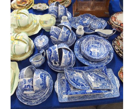 A collection of Spode Italian pattern tablewares including cups, saucers, plates, bowls, dishes etc Condition Report:Availabl