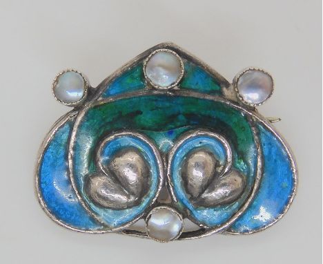 A silver and enamel heart shaped Arts &amp; Crafts brooch by William Hair Hassler, set with four mabe pearls, dimensions 2.2c