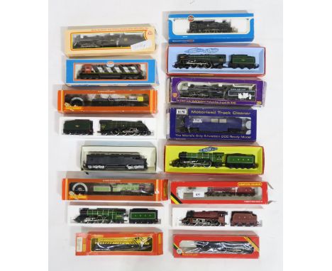 A collection of boxed 00-Gauge model railway locomotives, including Hornby R.398 LNER Class A1 Loco "Flying Scotsman", L.M.S.