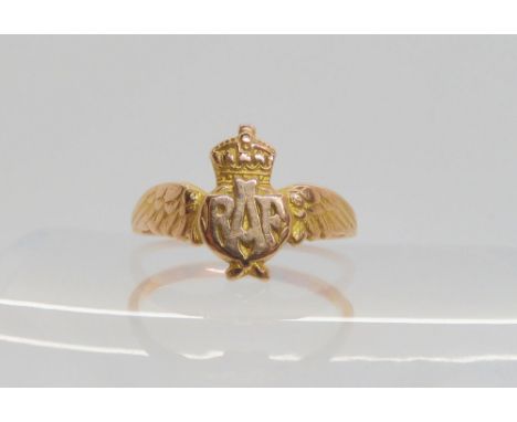 A Charles Horner 9ct gold RAF sweetheart ring, size K, weight 1.6gms Condition Report:Available upon request