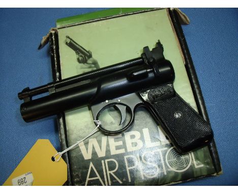 Webley & Scott Junior MKII .177 air pistol in original carton with target and leaflet, batch No 344 