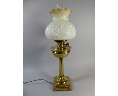 A Nice Quality Victorian Brass Oil Lamp by Wright and Butler with Ribbed Column Support, Stepped Square Base Moulded Glass Sh
