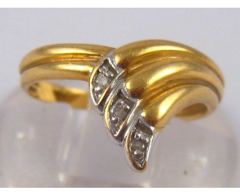 A French hallmarked 18 carat gold diamond ring, size K, approx. 1.5gms.