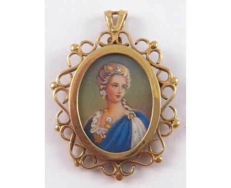 A 9 carat gold pendant containing a portrait miniature, approx 3.5cm drop, 4.9 gms.
