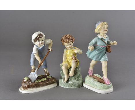 ANNOUNCE : THIS LOT CONTAINS A MIXTURE OF BOTH SERIES 1 AND SERIES 2 FIGURES FROM THE 'DAYS OF THE WEEK' SET.A Royal Worceste