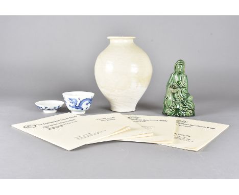 A collection of Chinese items, including a blue and white rice bowl and cover, a green stoneware tomb figure of seated elder,
