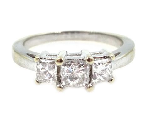 White gold three stone princess cut diamond ring, hallmarked 18ct Condition Report Approx 4.2gm, size J, central diamond 40mm