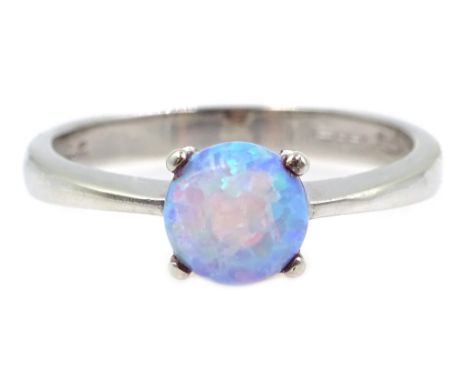 9ct white gold single stone opal ring, hallmarked Condition Report Approx 2.3gm, size N-O