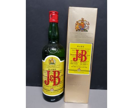 BOTTLE OF RARE J AND B BLENDED SCOTCH WHISKY 75CL IN ORIGINAL PRESENTATION BOX