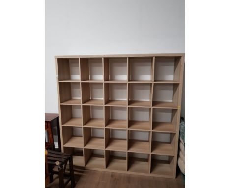LARGE MODERN 25 SHELF PIGEON HOLE UNIT