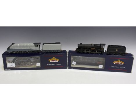 Five Bachmann Branch-Line gauge OO locomotives and tenders, comprising No. 31-952A 'Silver Fox', No. 32-850K 'Black Prince', 