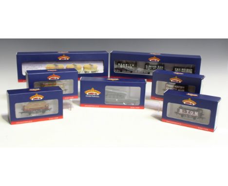 Nineteen Bachmann Branch-Line gauge OO Collectors Club wagons and tankers, including a No. 37-676K 14-ton tanker 'Ministry of