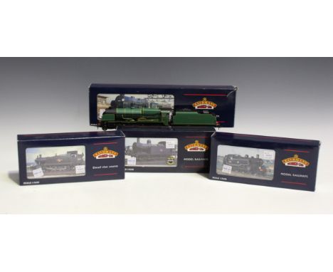 A Bachmann Branch-Line gauge OO No. 31-407 locomotive and tender 'Lord St Vincent' in Southern green livery, together with th