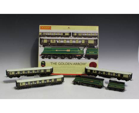 A Hornby gauge OO R.2369 'The Golden Arrow' train pack and an R.4196 'The Golden Arrow' coach pack (boxes lightly creased and