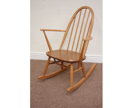 Ercol elm and beech 'Windsor' rocking chair Condition Report Click here for further images, condition, auction times & delive