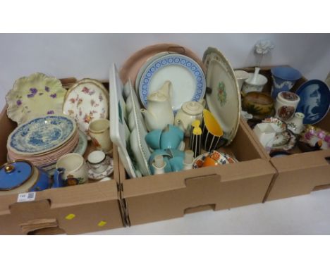 Midwinter 'Fashion Shape' tea set, Victorian warming dish, other Victorian and later ceramics in three boxes Condition Report