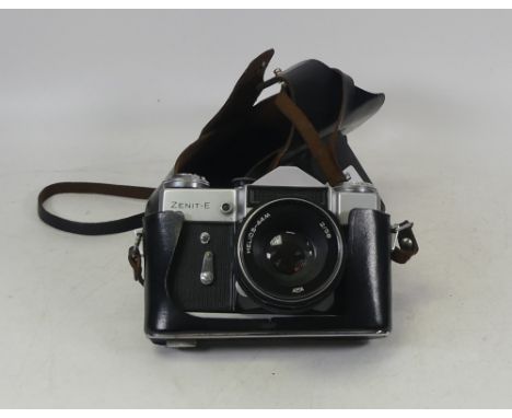 Zenit E Vintage Camera No.75010815. with Helios-44M 2/58 Lens. In leather Case.