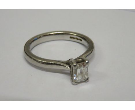 PLATINUM ( 950 ) LADIES SOLITAIRE BAGUETTE DIAMOND RING 