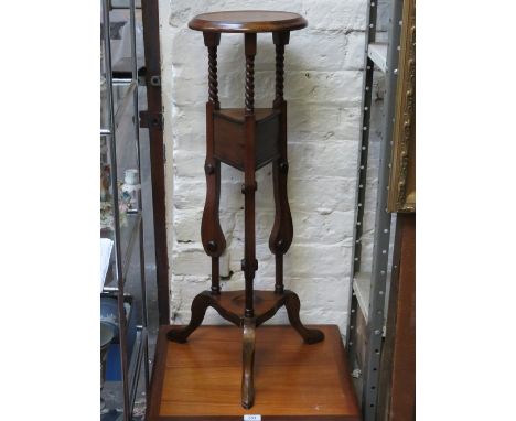 REPRODUCTION MAHOGANY BARLEY TWIST TRIPOD TORCHERE STAND 