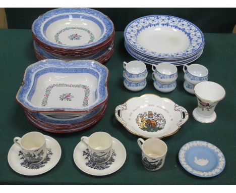 SIXTEEN PIECES OF COPELAND SPODE DINNERWARE, FIVE DOULTON BURSLEM CARDINAL DISHES AND OTHER SUNDRY CERAMICS 