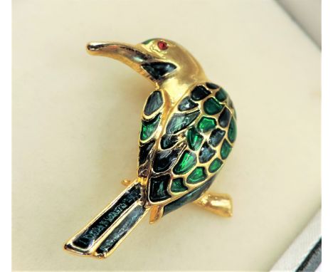 Vintage Enamel Humming Bird Brooch. A lovely vintage gold plated and enamel humming bird brooch measuring 3.5 x 2.5 cm. Condi
