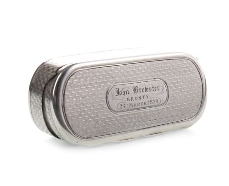 VICTORIAN SNUFF BOX, maker George Unite, Birmingham 1876, of rounded rectangular form, engine turned exterior with marked car