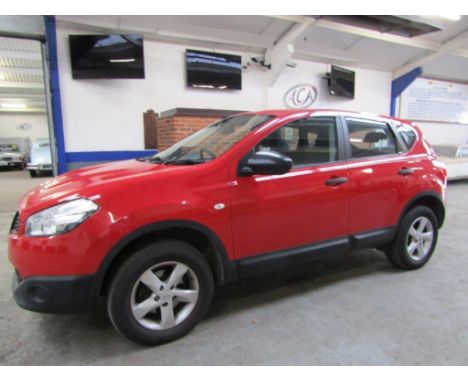 Make &amp; Model: Nissan Qashqai VisiaDate of Reg: PK10 NENColour: Redcc: 1598MoT: 25-02-2022Fuel Type: PETROLMileage: 95kTra