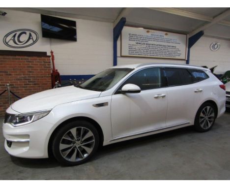 Make &amp; Model: Kia Optima 3 CRDiDate of Reg: MC18 GUJColour: Whitecc: 1685MoT: 02-07-2022Fuel Type: DIESELMileage: 82kTran