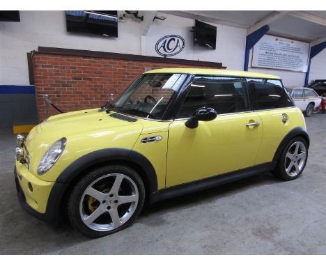 Make &amp; Model: Mini Cooper SDate of Reg: AX52 MYDColour: Yellowcc: 1598MoT: 13-11-2021Fuel Type: PETROLMileage: 134kTransm