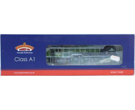 Bachmann branch-line OO gauge A1 Class Tornado locomotive and tender 60163 BR green, boxed, 32-550A.