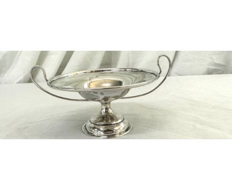 Vintage London silver 2 handled bon bon dish total weight 90 grams
