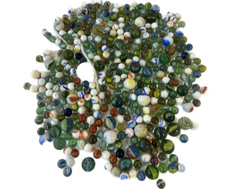 Selection of vintage and later marbles 