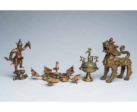 Full title: Four Southeast Asian bronze objects, 19th/20th C.Description:H 17,8 - 6,8 cm (the tallest and the smallest item) 