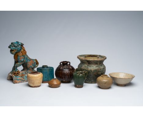 Full title: Nine pieces of Chinese and Southeast-Asian ceramics, probably Han and laterDescription:H 16,9 - 4,7 cm (the talle