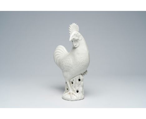 Full title: A large Chinese blanc de chine model of a rooster, 19th C.Description:H 36 cm The absence of a condition report d