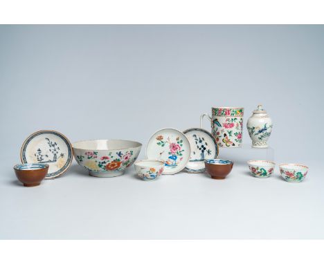 Full title: A varied collection of Chinese famille rose and blue and white porcelain, 18th/19th C.Description:Dia.: 13,3 cm (