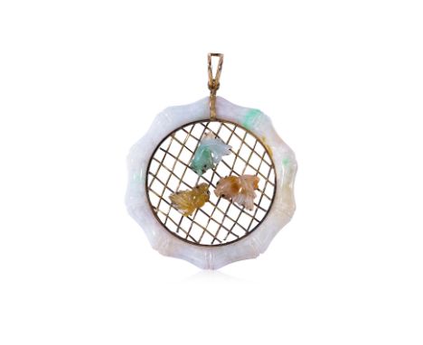 A 'GOLDFISH' AND 'BAMBOO' JADE PENDANT
Featuring three carved jade 'goldfish' mounted in an unmarked gold weaved setting with