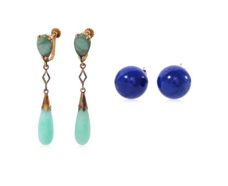 A GROUP OF JADE AND LAPIS LAZULI EARRINGS
Featuring a pair of jade screwback earrings mounted in unmarked yellow gold, togeth