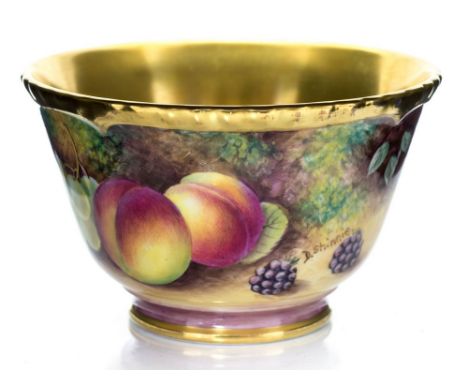 A Royal Worcester fruit painted sugar bowl by D. Shinnie