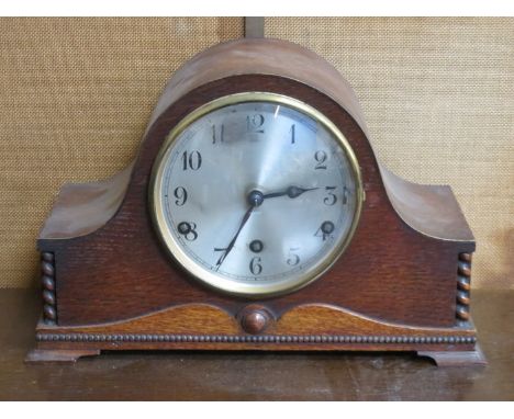 OAK WESTMINSTER CHIME MANTEL CLOCK 