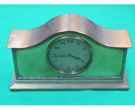 SMALL BRASS CASED MANTEL CLOCK 