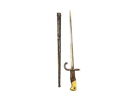 French Gras bayonet with triangular steel blade marked "D'armes de Chat Nov.1875" in steel scabbard, Bayonet serial number 47