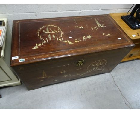 Early 20th Century Chinese rosewood trunk with camphorwood lining and mother of pearl inlay