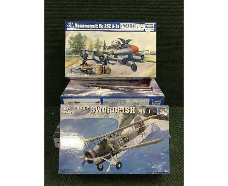 Five Trumpeter model kits - 1:32 scale including an F-8A crusader, RAF Harrier, GR.MK7 etc.