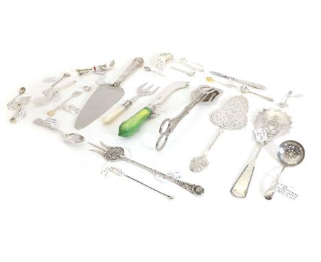 A set of silver coffee spoons, London 1933, together with a collection of silver and silver plated flatware to include a silv