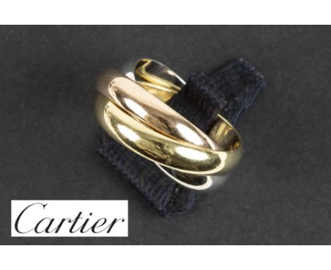 Cartier signed "Trinity" ring in yellow, white and pink gold (18 carat) - with its original box and papers || CARTIER exempla