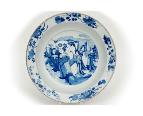 17th Cent. Chinese Kangxi period bowl in marked porcelain with a blue-white decor with a courtly scene with ladies and gentle