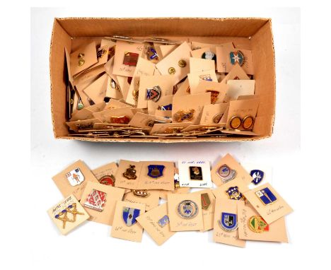 Over 100 US infantry and artillery enamel division badges, to include 1st Infantry Brigade; HQ 1st Infantry Division; 17th In