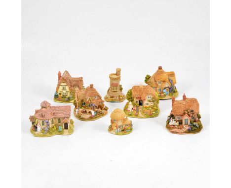 Box of twenty Lilliput Lane models, including - The Way from Home, The Sandcastle and Little Bee, etc.Condition report:This l
