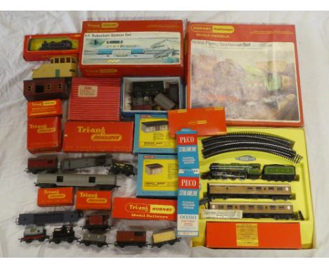 A large selection of various OO gauge railway items including boxed Hornby RS508 Flying Scotsman train set in original box; b
